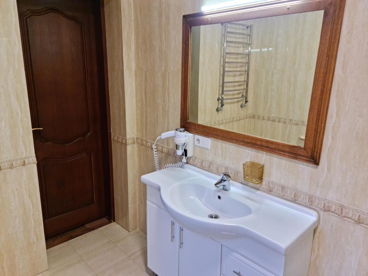 Hotel Villa Sofia Трускавец Екстериор снимка
